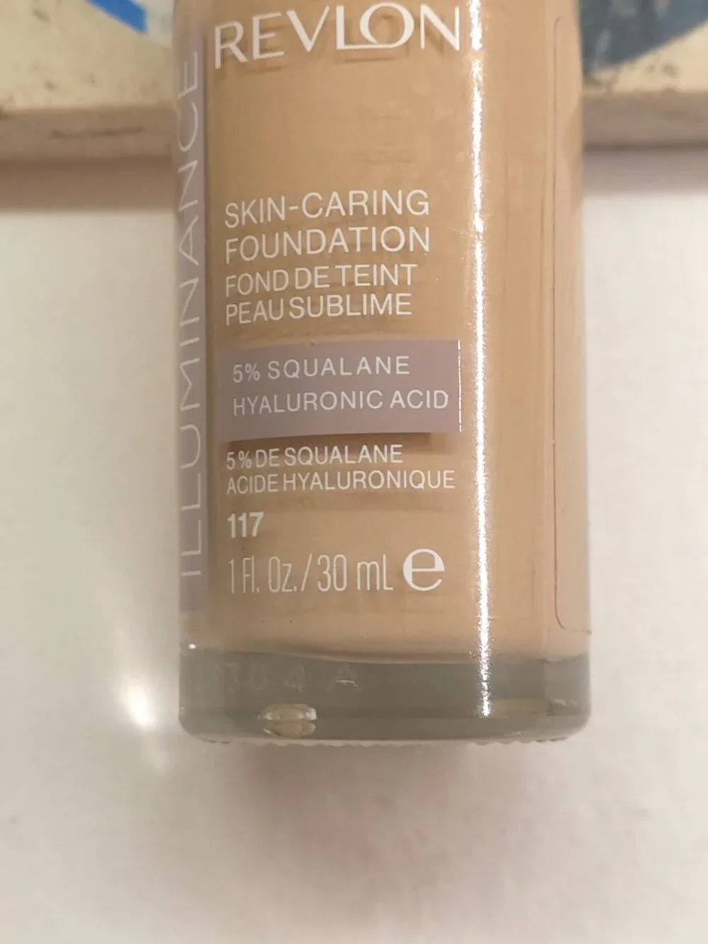 Revlon Illuminance Skin-Caring Foundation - 117 Light Beige